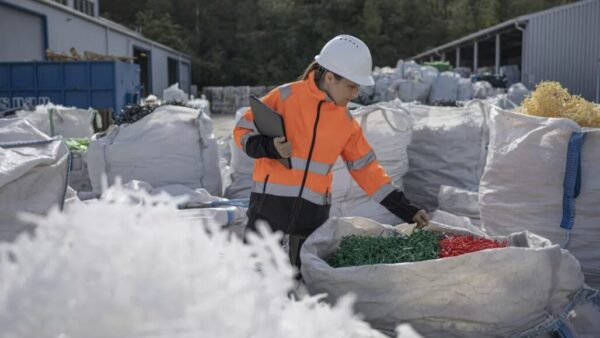 Read more about the article Norwich event explores relationship between materials and performance 