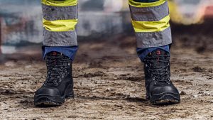 Read more about the article Construction safety footwear: beating the heat
