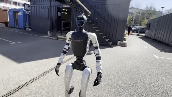You are currently viewing Tempering the robot revolution