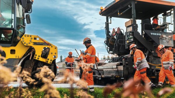 You are currently viewing Bouygues to hire 30,000 people in 2026