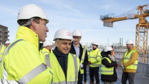 Read more about the article Sadiq Khan dangles prospect of restored 35% affordable housing quota